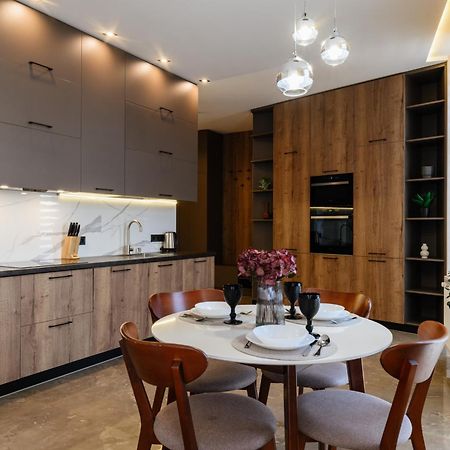 Luxury Apartments Smart House Uzjhorod Eksteriør billede