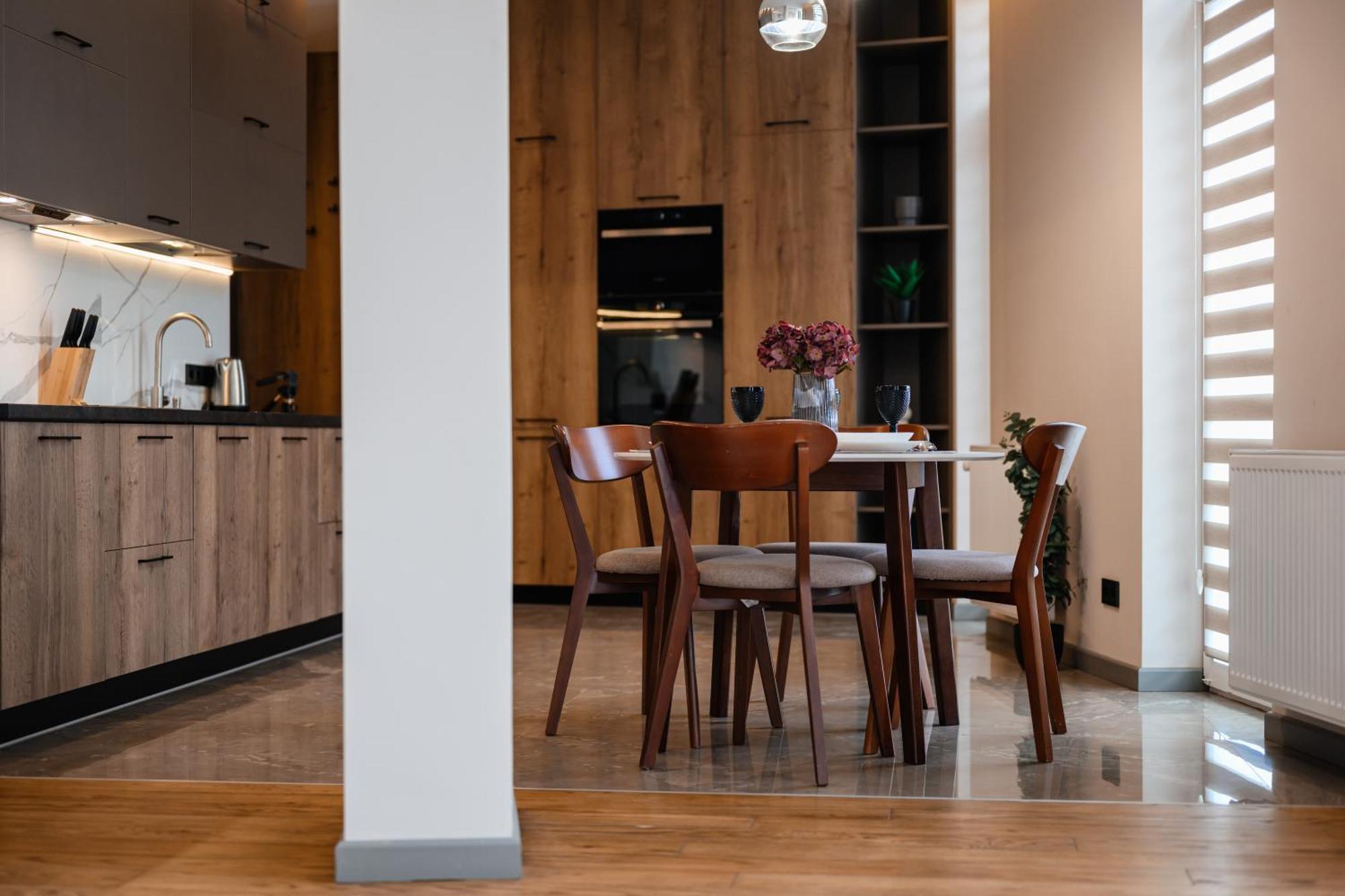 Luxury Apartments Smart House Uzjhorod Eksteriør billede
