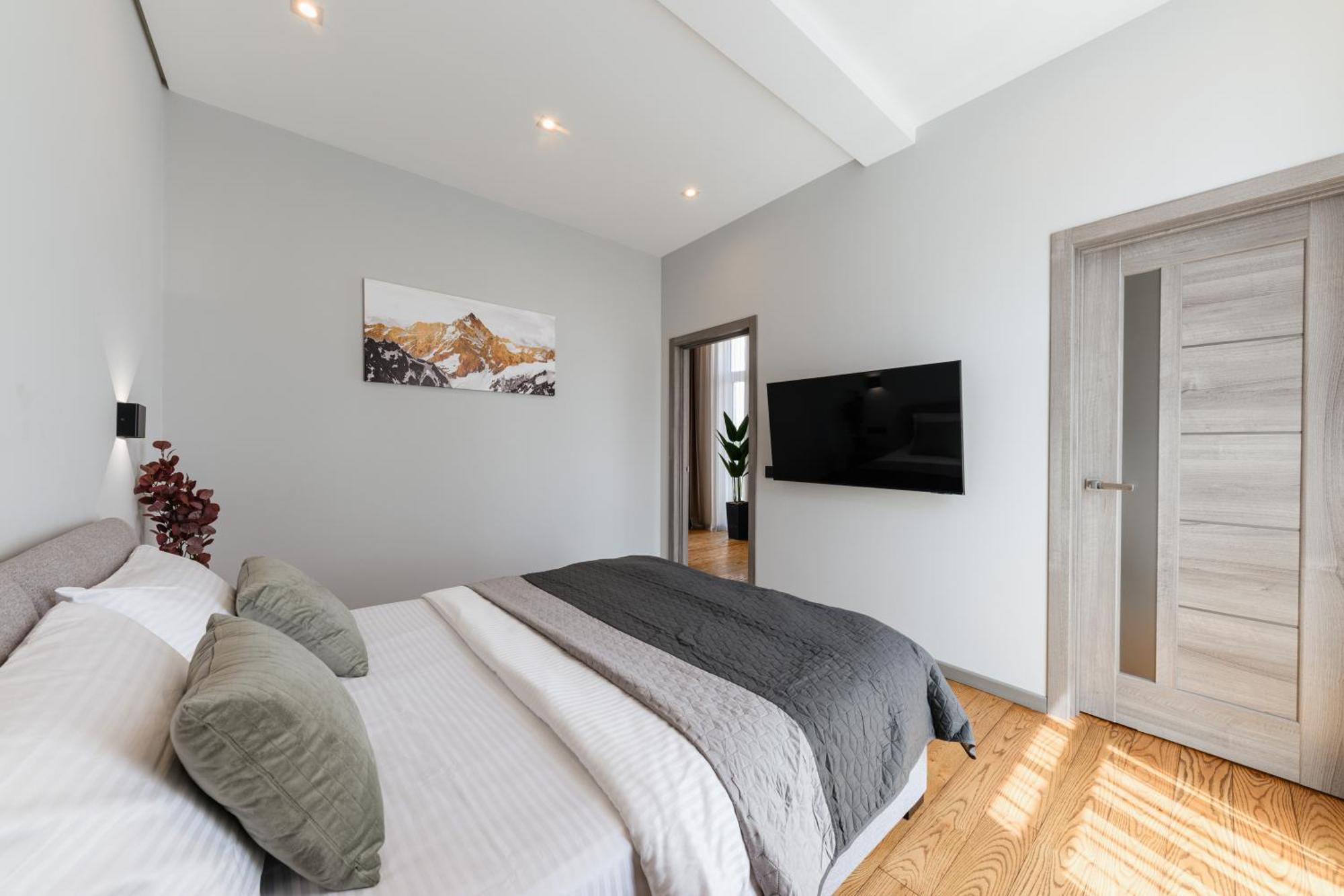 Luxury Apartments Smart House Uzjhorod Eksteriør billede
