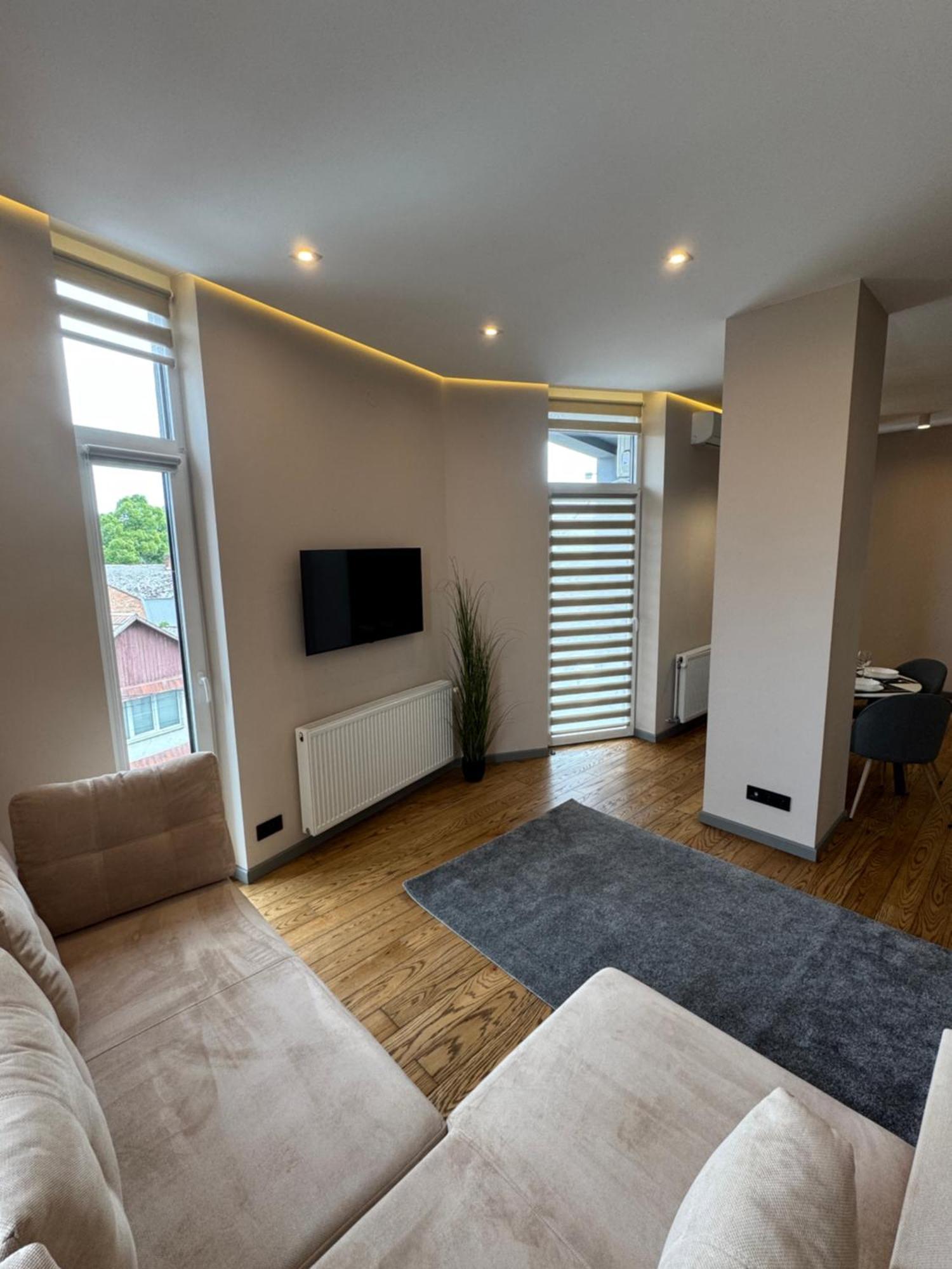 Luxury Apartments Smart House Uzjhorod Eksteriør billede